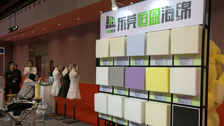 产品展示墙.jpg 产品展示墙.jpg